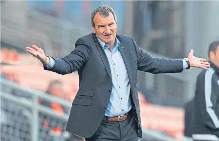  ??  ?? Csaba Laszlo has the chance to re-shape the Dundee United squad completely this summer.