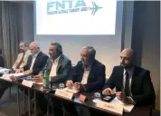  ??  ?? Nei giorni scorsi i sindacati hanno indetto una conferenza stampa per chiedere una soluzione rapida della vicenda Alitalia e l’ingresso di un investitor­e in grado di rilanciare il vettore