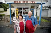  ?? ANDY JACKSON/STUFF ?? Mo¯ kau Butchery owners Graham and Gloria Putt are looking to sell their business and retire after owning it for 28 years.