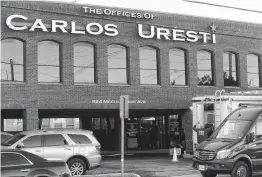  ?? John Davenport / San Antonio Express-News ?? State Sen. Carlos Uresti’s law office building at 924 McCullough Ave.
