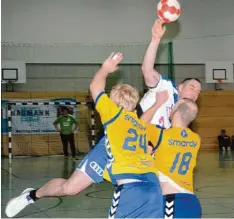  ?? Foto: Reinhold Radloff ?? Wenn er an den Ball kommt, ist er immer gefährlich: Mathias Gerstenber­g. Auch ge gen Donauwörth dürfte der Bobinger wieder für Tore sorgen.