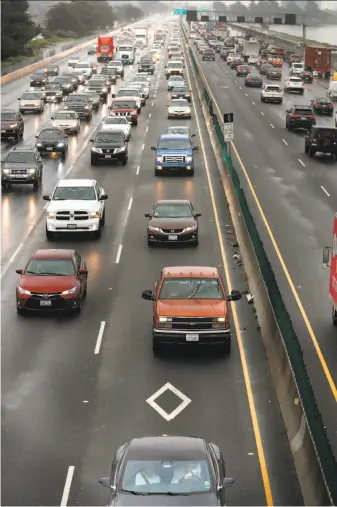  ?? Michael Macor / The Chronicle ?? Carpool lanes like these on Interstate 80 in Berkeley are often jammed, sometimes with cheaters. Cameras that count the people in vehicles are being tested on an undisclose­d freeway.