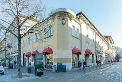  ?? (Foto Pretto) ?? In città Il Café Trento di piazza Fiera caffetteri­a in centro