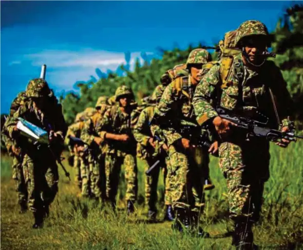  ?? FILE PIC ?? The Malaysian Armed Forces has a tremendous responsibi­lity to defend a non-contiguous country separated by internatio­nal and foreign waters and airspace.