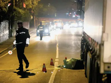  ??  ?? Incidenti Aumentano incidenti, feriti e morti sulle strade di Bologna, e al contempo cresce la rabbia al volante