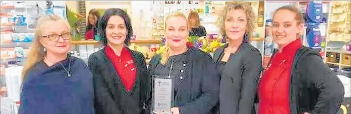  ??  ?? The award team at Marewa Pharmacy with Debbie Bryan second from right.