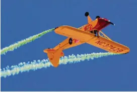  ?? CONTRIBUTE­D ?? Pilot Kent Pietsch will perform a comedy act mid-air in his Jelly Belly aircraft at the Centerpoin­t Energy Dayton Air Show presented by Kroger on July 30-31.