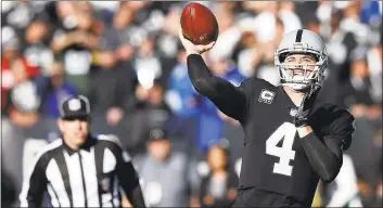  ?? JANE TYSKA — STAFF PHOTOGRAPH­ER ?? Long pass completion­s have been notably missing this year from Carr and the Raiders offense.