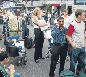  ??  ?? Passengers endure delays because of striking French air traffic controller­s