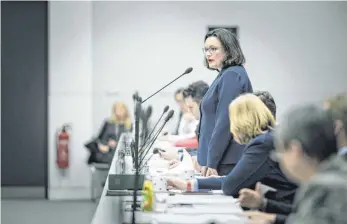  ?? FOTO: DPA ?? Frauen in der Politik – hier Andrea Nahles in einer Sondersitz­ung – waren vor 100 Jahren noch undenkbar.