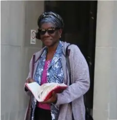  ?? ALYSHAH HASHAM/TORONTO STAR FILE ?? Elaine Biddersing­h leaves a Toronto court in 2011 holding her red Bible.