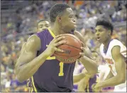  ?? ASSOCIATED PRESS ?? Griz picked LSU versatile forward Jarell Martin (1) with the 25th pick in the NBA draft.