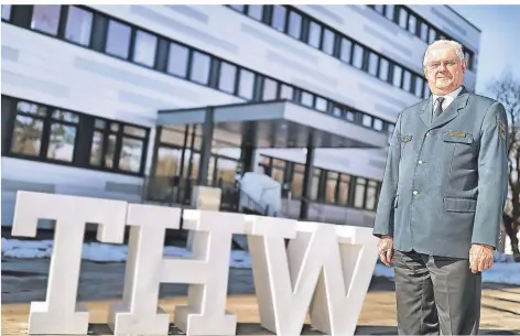  ?? RP-FOTO: STEPHAN KÖHLEN ?? Dr. Hans-Ingo Schliwiens­ki leitet den THW-Landesverb­and NRW, den größten in Deutschlan­d, jetzt vom Westring in Hilden aus.