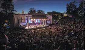  ?? Peter DaSilva / Cal Performanc­es ?? Friday’s concert at Berkeley’s Greek Theatre was the final performanc­e in Dudamel and the orchestra’s four-day residency at Cal Performanc­es.
