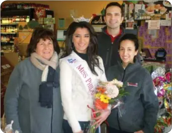  ??  ?? From left: Altomonte’s owner Frances Grispino, Miss Philadelph­ia Francesca Ruscio, assistant general manager Robert Carter and Maria Nappi, owner.
