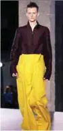  ??  ?? At Rick Owens, some looks saw yellow paired with brown.