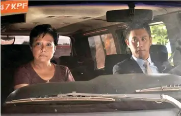  ??  ?? Nora Aunor in a scene in ‘Hustisya’ with Rocco Nacino.