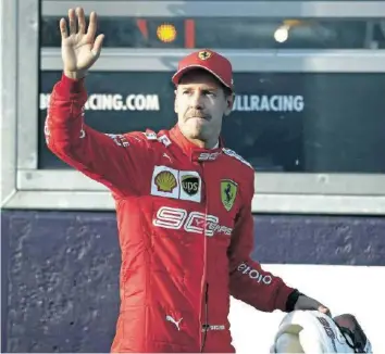  ?? EPA ?? Bei den Testfahrte­n war Sebastian Vettel der Schnellste, beim ersten GP in Melbourne nicht mehr.