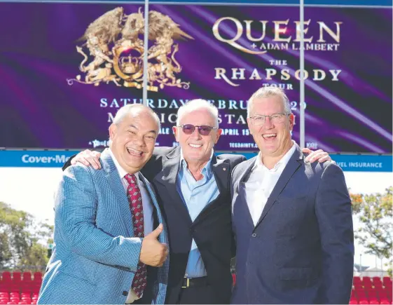  ?? Picture: GLENN HAMPSON ?? Mayor Tom Tate, promoter Paul Dainty and Suns CEO Mark Evans announce that Queen will perform at Metricon Stadium.