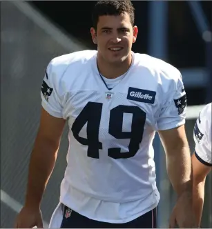  ?? Photo by Louriann Mardo-Zayat / lmzartwork­s.com ?? Patriots long snapper Joe Cardona is not only working with veteran Ryan Allen, but he is also mentoring rookie punter Corey Bojorquez. Cardona was busy in the first half of Thursday’s game.