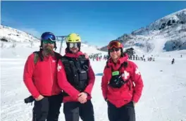  ?? FOTO: PRIVAT ?? Også på skisentere­t i Sirdal har det vaert en knall påske. Her er driftslede­r Roy Kleiberg sammen med Will Davis og Joe Thurgood som har skipatrulj­e i anlegget.