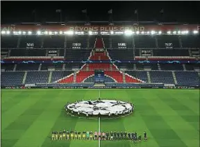  ??  ?? Comme PSG-Dortmund, d’autres 8es de C1 sont pour l’instant maintenus.