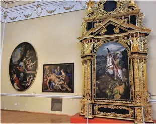  ?? Foto V. U. ?? Dr. Šerbelj je sliko Pietà, ki ima v osrednji dvorani Narodne galerije imenitno mesto med deloma Frančiška Karla Remba in Hansa Georga Geigerja von Geigerfeld­a, nekoč pripisal Giuliu Quagliu. Listek ob njej danes pravi drugače.