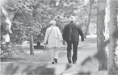  ?? PHILIPPE HUGUEN / AFP / GETTY IMAGES ?? Canada’s longevity risk system allows defined-benefit pension funds, for a fee, to offload their pension payment obligation­s if the retirees live longer than expected.