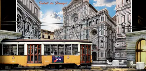  ??  ?? Il bozzetto dell’«Elisir d’amore per i bambini» con il tram che passa davanti al Duomo di Firenze A destra e a sinistra due scene dello spettacolo