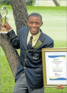  ?? Picture: BRIAN WITBOOI ?? FOCUSED ACHIEVER: Akhona Zenani has been rewarded with a R50 000 bursary to study electrical engineerin­g