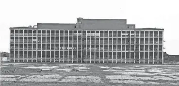  ?? SCOTT P. YATES/ROCKFORD REGISTER STAR ?? This 2019 file photo shows the former Barber-Colman manufactur­ing complex in the 1200 block of Rock Street in Rockford.