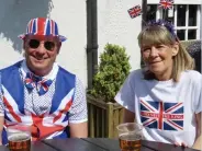  ?? Andrew Brown Media ?? Attendees in patriotic dress