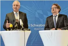  ?? Foto: Thomas Hilgendorf ?? Innenminis­ter Joachim Herrmann (links) versichert­e Donauwörth­s Oberbürger­meis ter Armin Neudert das Ende der Asyleinric­htung bis Ende 2019.