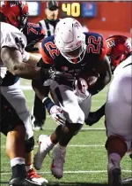  ?? DONNIE ZIMMERMAN ?? PHOTO BY Fresno State’s Jordan Mims scores early in the game on a 3-yard run to put Fresno up 6-0 in Fresno on Saturday.