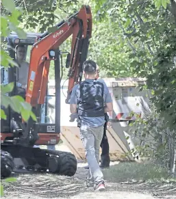  ??  ?? The allotment search is ongoing in Seelze, Germany.