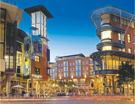  ??  ?? Melrose Arch’s mixed-use precinct gets full marks for location, accessibil­ity and convenienc­e