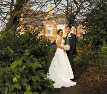  ?? Picture by Browne’s Photograph­y Studio ?? Wedding of Sarah Mackey and Martin Cummins who held their wedding reception in the Brandon House Hotel.