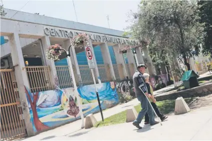  ??  ?? ► Frontis del Centro de Salud Familiar de la comuna.