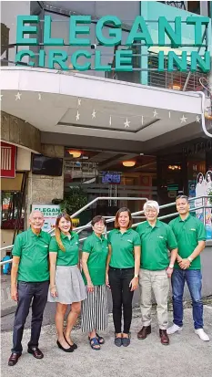  ??  ?? (Above) Elegant Circle Inn’s (L-R) Dr. Felipe Cinco, Jocelyn Petralba, Dr. Clara Credo, April Coleen Cinco, Romeo Cinco and Vincelt Paul Cinco. (Left) Dr. Felipe Cinco (in green, center) with the staff of Elegant Circle Inn.