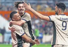  ?? ?? Mbappé, Vitinha e Gonçalo Ramos celebram um golo