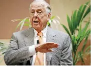  ?? [2015 PHOTO BY CHRIS LANDSBERGE­R, THE OKLAHOMAN] ?? A series of strokes have limited Boone Pickens’ public appearance­s in recent years, but he plans on attending OSU’s football pro day in March.