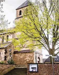  ?? RP-ARCHIVFOTO: CHRISTOPH REICHWEIN ?? Die Kirche St. Dionysius in Mündelheim eine von zehn Kirchen im Duisburger Süden.