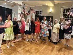  ?? PHOTO COURTESY OF KAREN FRANKS ZETTERBERG OF JEPTHA ABBOTT DAR ?? Jeptha Abbott DAR members waving flags as suggested by Wreaths Across America.