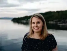 ?? Foto: Einar Aslaksen ?? Den tyske journalist­en Alva Gehrmann har bodd flere år i Norge. Nå har hun skrevet en leseverdig reiseguide om Norge for tyskere, mener Aftenposte­ns anmelder.