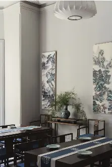  ??  ?? Designer Bo Chu successful­ly incorporat­ed the contrastin­g design languages into a cohesive aesthetic identity