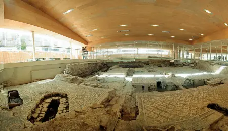  ?? Scavi ?? Nella foto un particolar­e del complesso archeologi­co della «Domus del chirurgo»