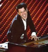  ?? ?? Pianista
Ezio Bosso (1971-2020) al Festival di Sanremo 2016