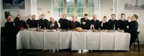 ?? Foto: Screenshot/youtube ?? Der polnische Kinofilm »Klerus« thematisie­rt die Missbrauch­svorwürfe gegen die katholisch­en Kirche in Polen.