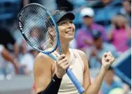  ??  ?? Maria Sharapova Russa, 31 anni, regina a Wimbledon a 17, ha pubblicato Inarrestab­ile. La mia vita fin qui (Einaudi). È stata per 11 anni l’atleta donna più pagata al mondo.