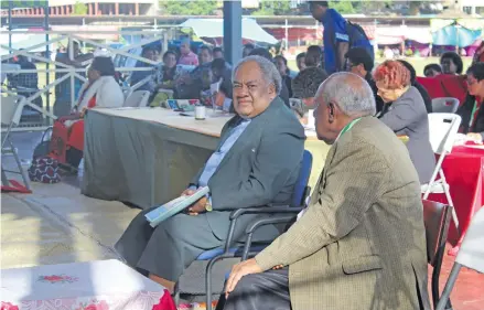  ?? Photo: Selita Bolanavanu­a ?? Methodist Church of Fiji and Rotuma President Epineri Vakadewavo­sa with Reverend Apete Toko.